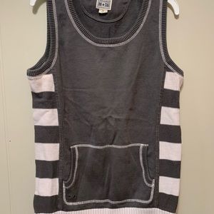 🧢 HOST PICK 🧢Converse One Star Sz XL gray/cream sleeveless sweater w/pocket.